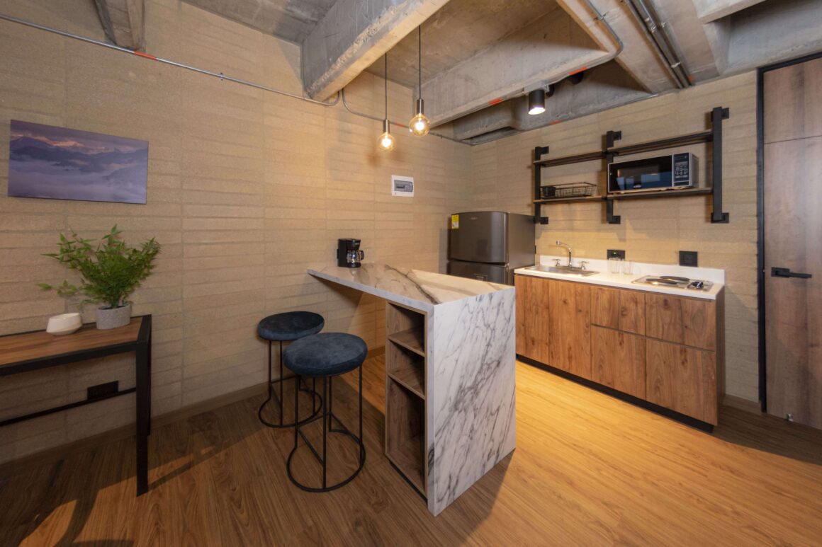 2 BR APARTAMENT STYLE